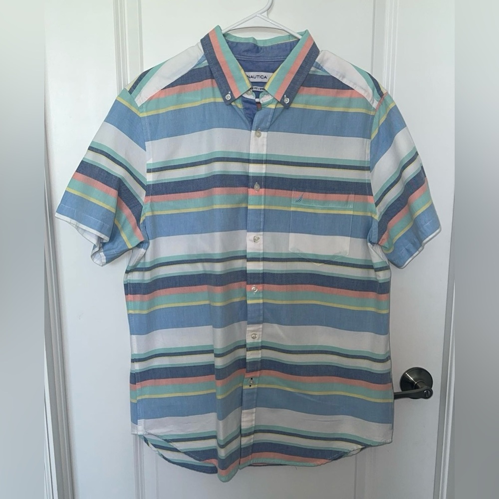 Nautica Men's Sz Lg classic fit short sleeve oxford button down striped shirt